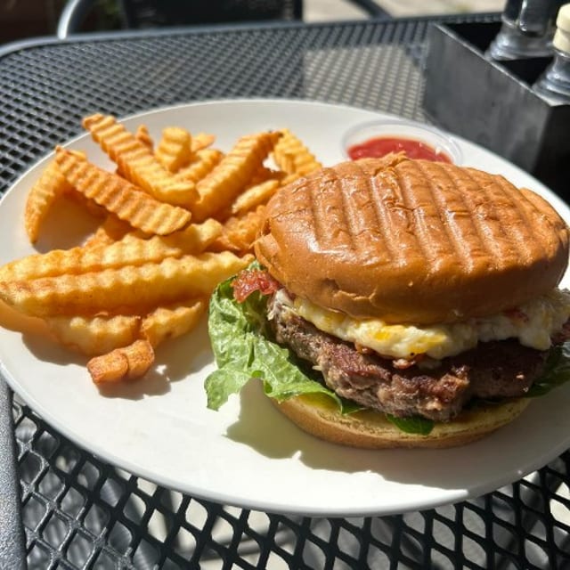 Pimento Cheeseburger.